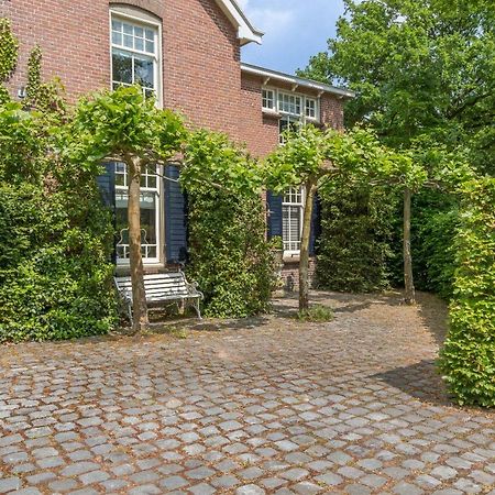 Bed and Breakfast Bij Janneke Sleeuwijk Exteriér fotografie