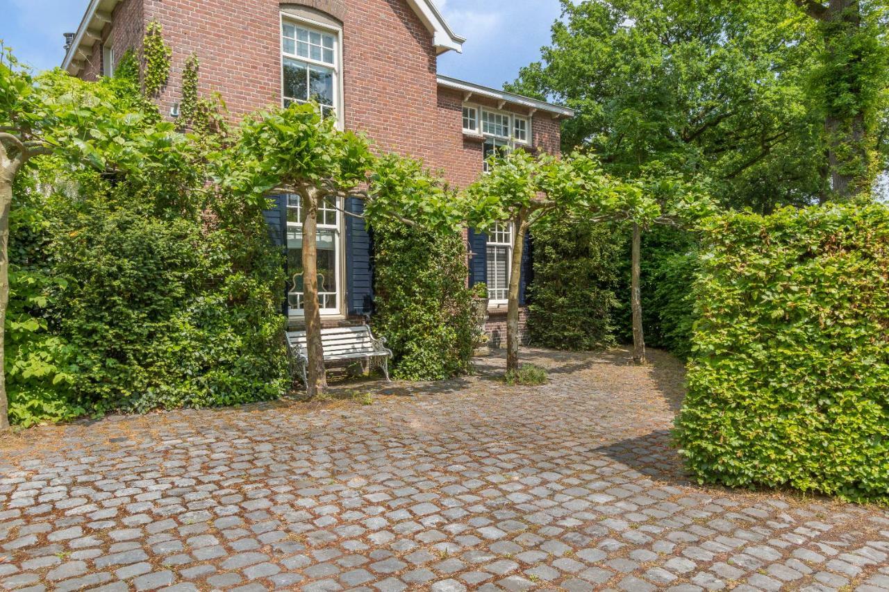 Bed and Breakfast Bij Janneke Sleeuwijk Exteriér fotografie